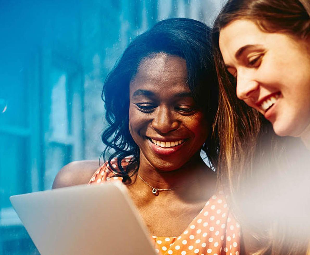 Standing Out 2021 - split view image